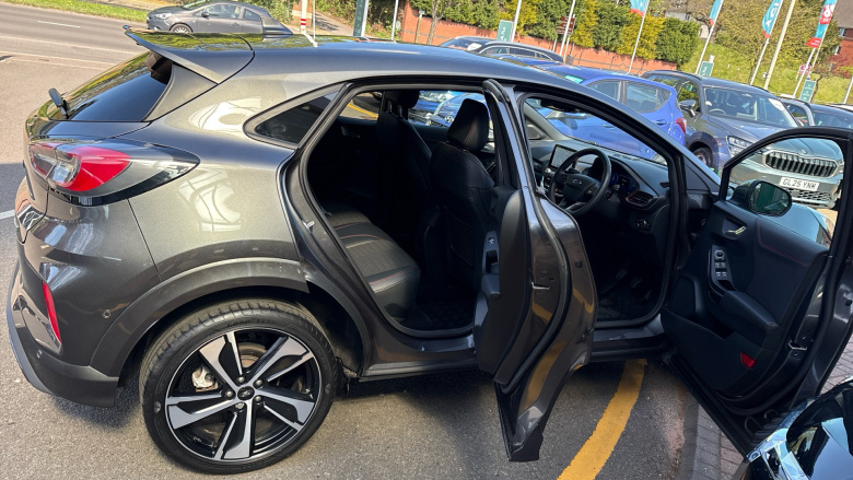 Ford Puma 1.0 EcoBoost Hybrid mHEV 155 ST-Line X 5dr Petrol Hatchback